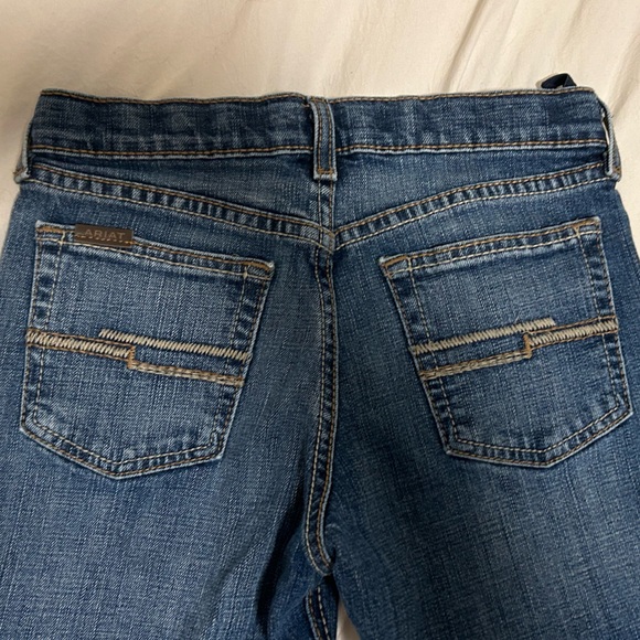 Ariat boys jeans
B5 Slim
Size 14 - Picture 3 of 4